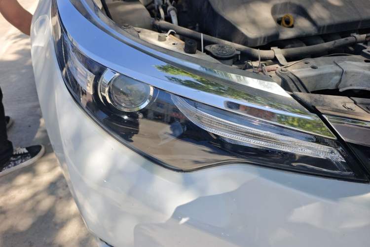 Used Toyota Levin 2014 1.6G CVT Elite Edition Right Front Headlight