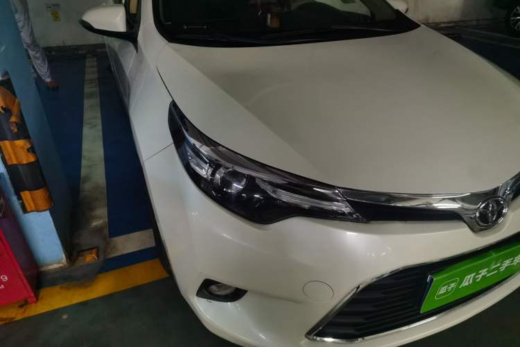 Used Toyota Levin 2014 1.6G CVT Elite Edition Right Front Headlight