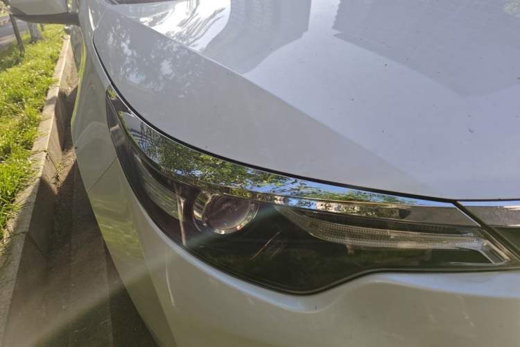 Used Toyota Levin 2014 1.6G CVT Elite Edition Right Front Headlight