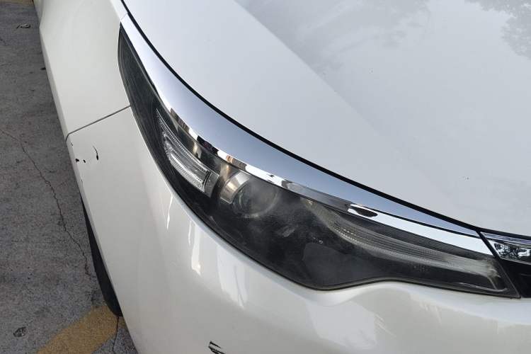 Used Toyota Levin 2014 1.6G CVT Elite Edition Right Front Headlight