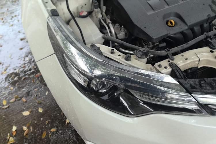 Used Toyota Levin 2014 1.6G CVT Elite Edition Right Front Headlight
