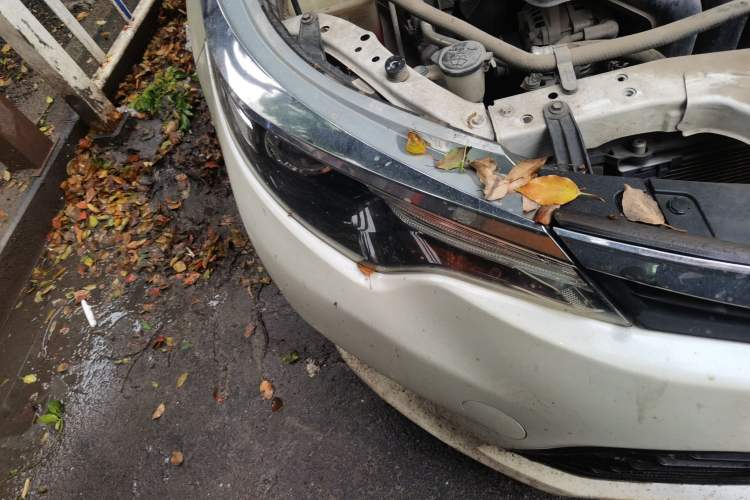 Used Toyota Levin 2014 1.6G CVT Elite Edition Right Front Headlight