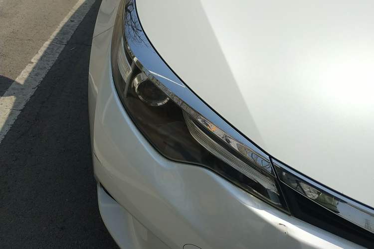 Used Toyota Levin 2014 1.6G CVT Elite Edition Right Front Headlight