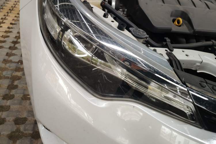 Used Toyota Levin 2014 1.6G CVT Elite Edition Right Front Headlight