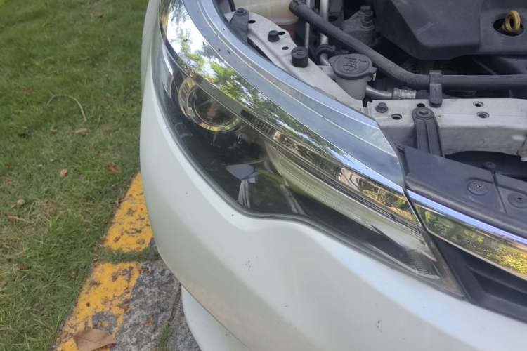 Used Toyota Levin 2014 1.8 GS CVT Elite Edition Right Front Headlight