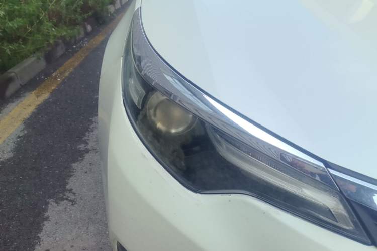 Used Toyota Levin 2014 1.8 GS CVT Elite Edition Right Front Headlight