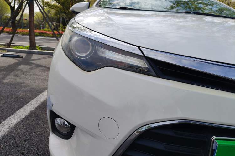 Used Toyota Levin 2014 1.8 GS CVT Elite Edition Right Front Headlight