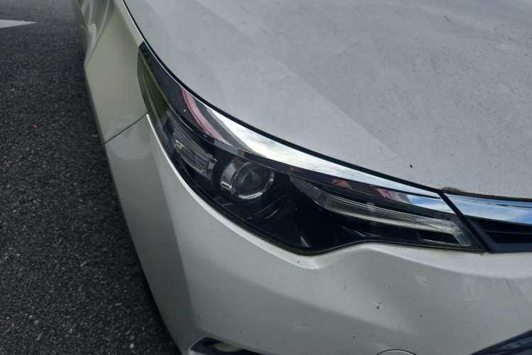 Used Toyota Levin 2014 1.6G Manual Elite Edition Right Front Headlight