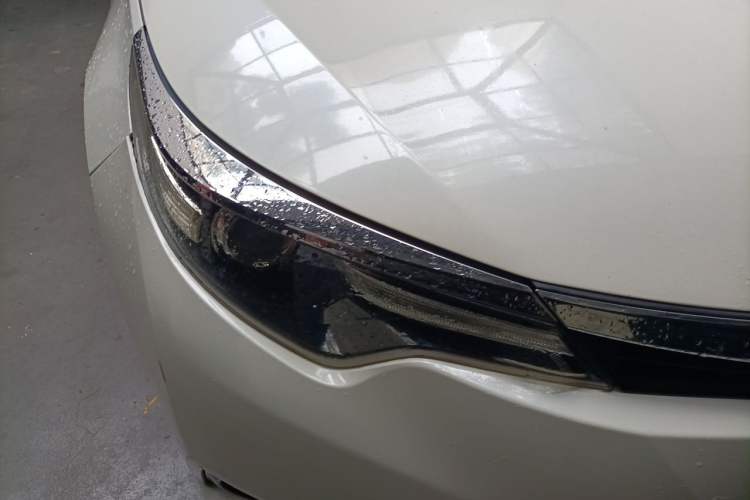 Used Toyota Levin 2014 1.6G CVT Elite Edition Right Front Headlight