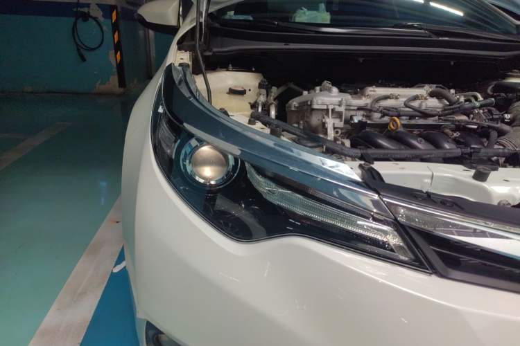 Used Toyota Levin 2014 1.6G CVT Elite Edition Right Front Headlight