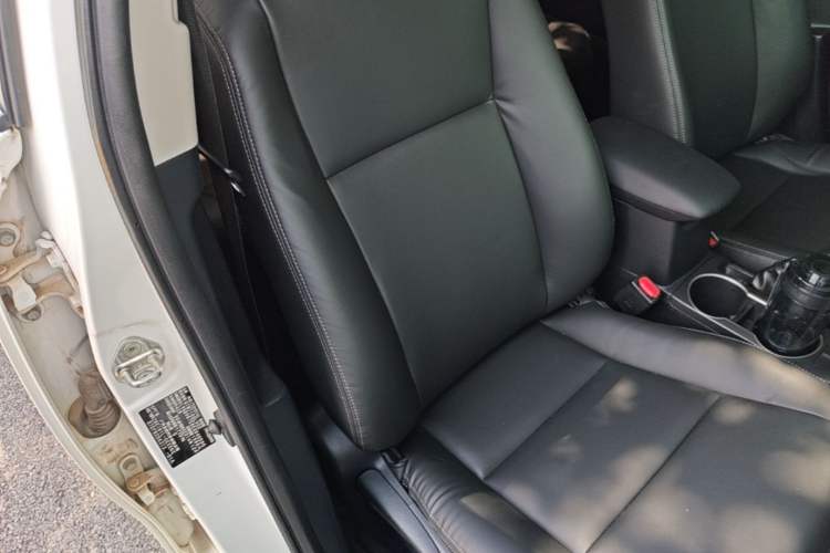 Used Toyota Levin 2014 1.6G CVT Elite Edition Right Front Seat