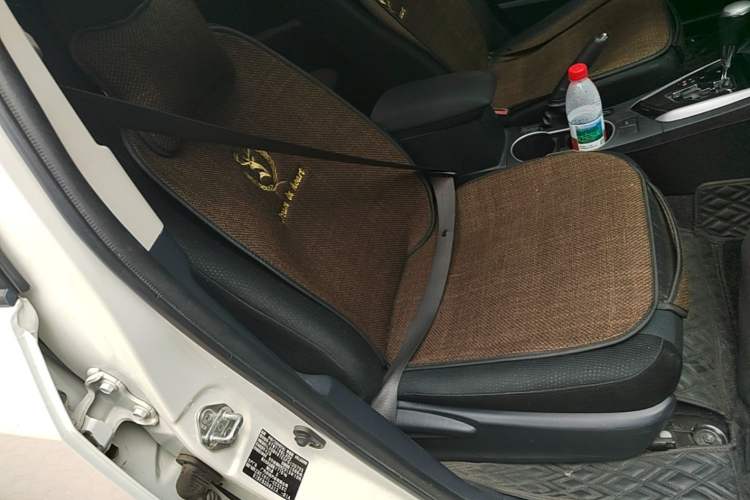 Used Toyota Levin 2014 1.6G CVT Elite Edition Right Front Seat
