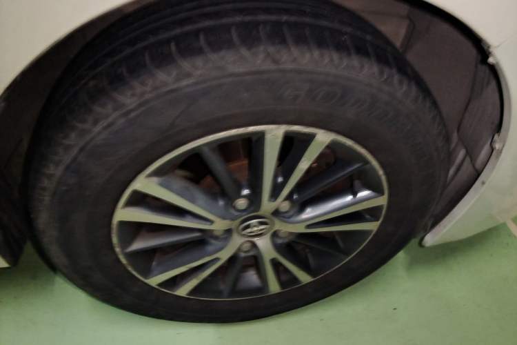 Used Toyota Levin 2014 1.6G CVT Elite Edition Right Front Wheel Hub