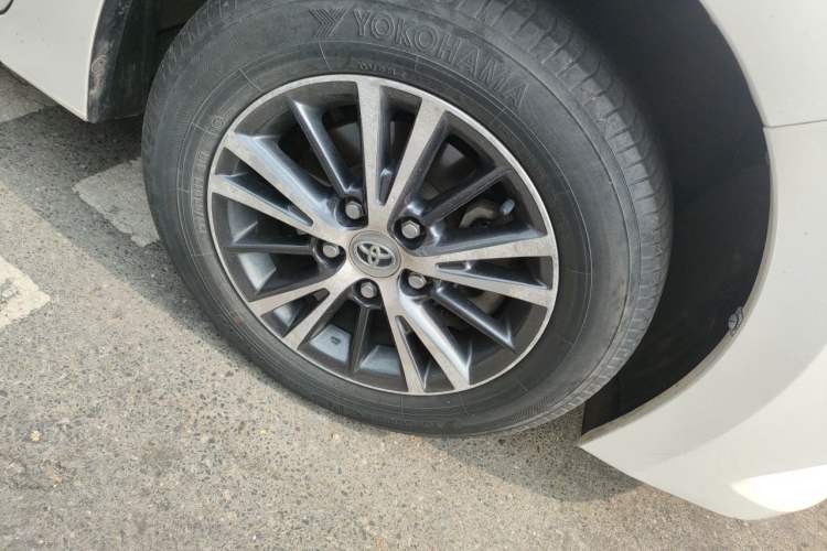 Used Toyota Levin 2014 1.6G CVT Elite Edition Right Front Wheel Hub