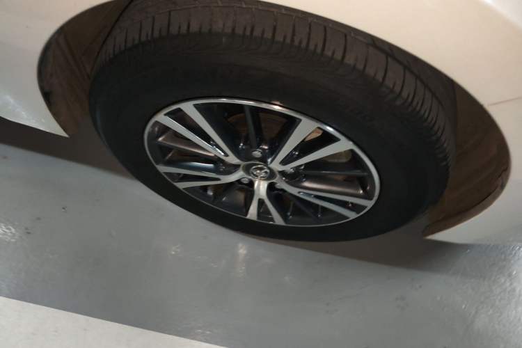 Used Toyota Levin 2014 1.6G CVT Elite Edition Right Front Wheel Hub