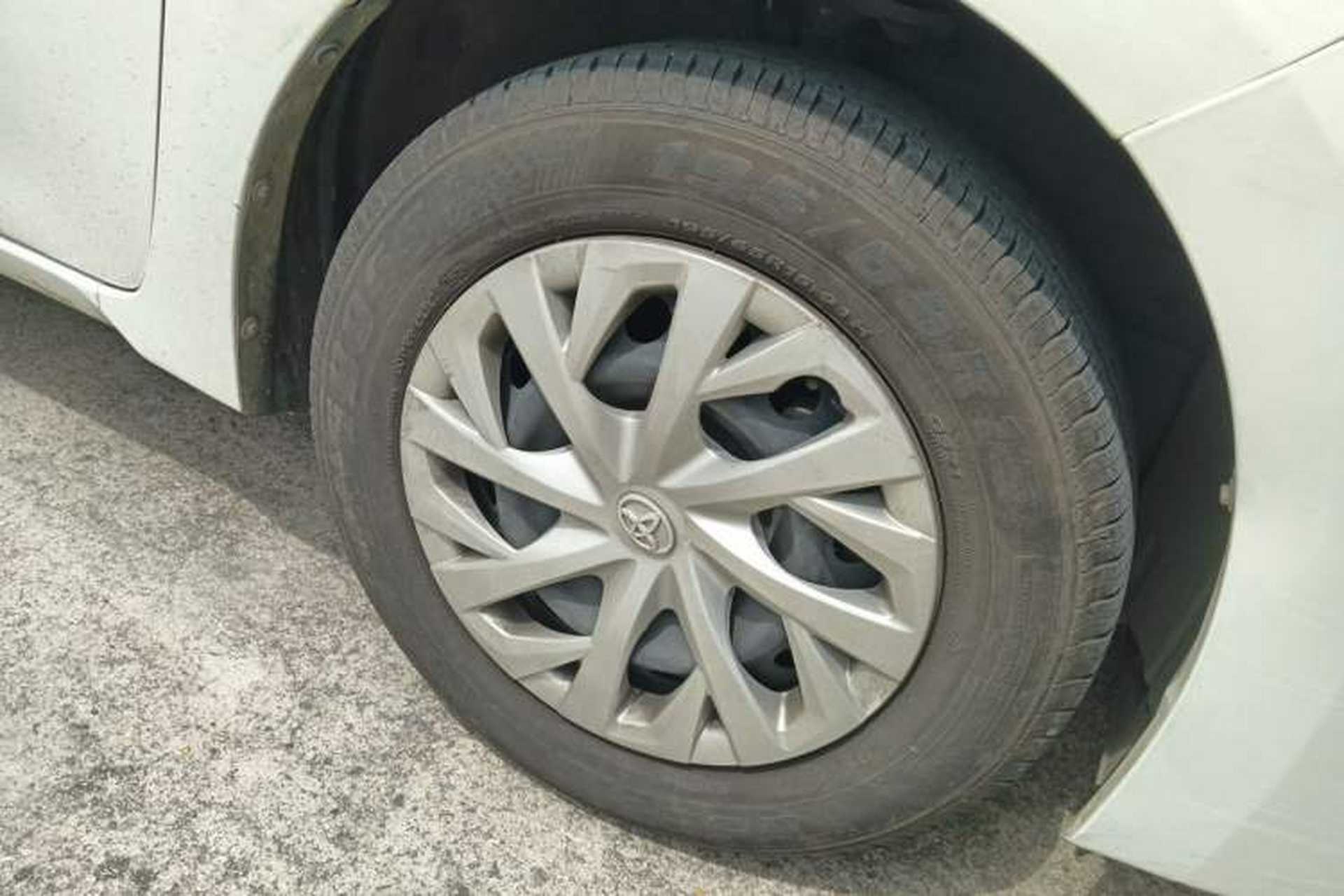 Used Toyota Levin 2014 1.6E Manual New Edition Right Front Wheel Hub