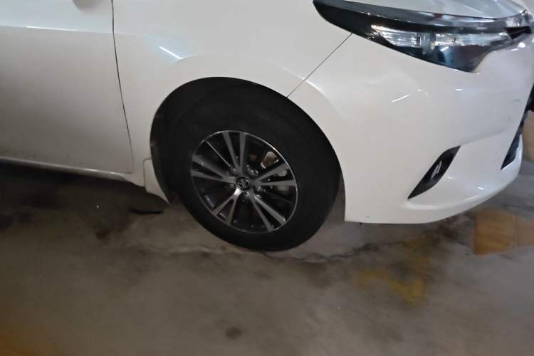 Used Toyota Levin 2014 1.6G CVT Elite Edition Right Front Wheel Hub