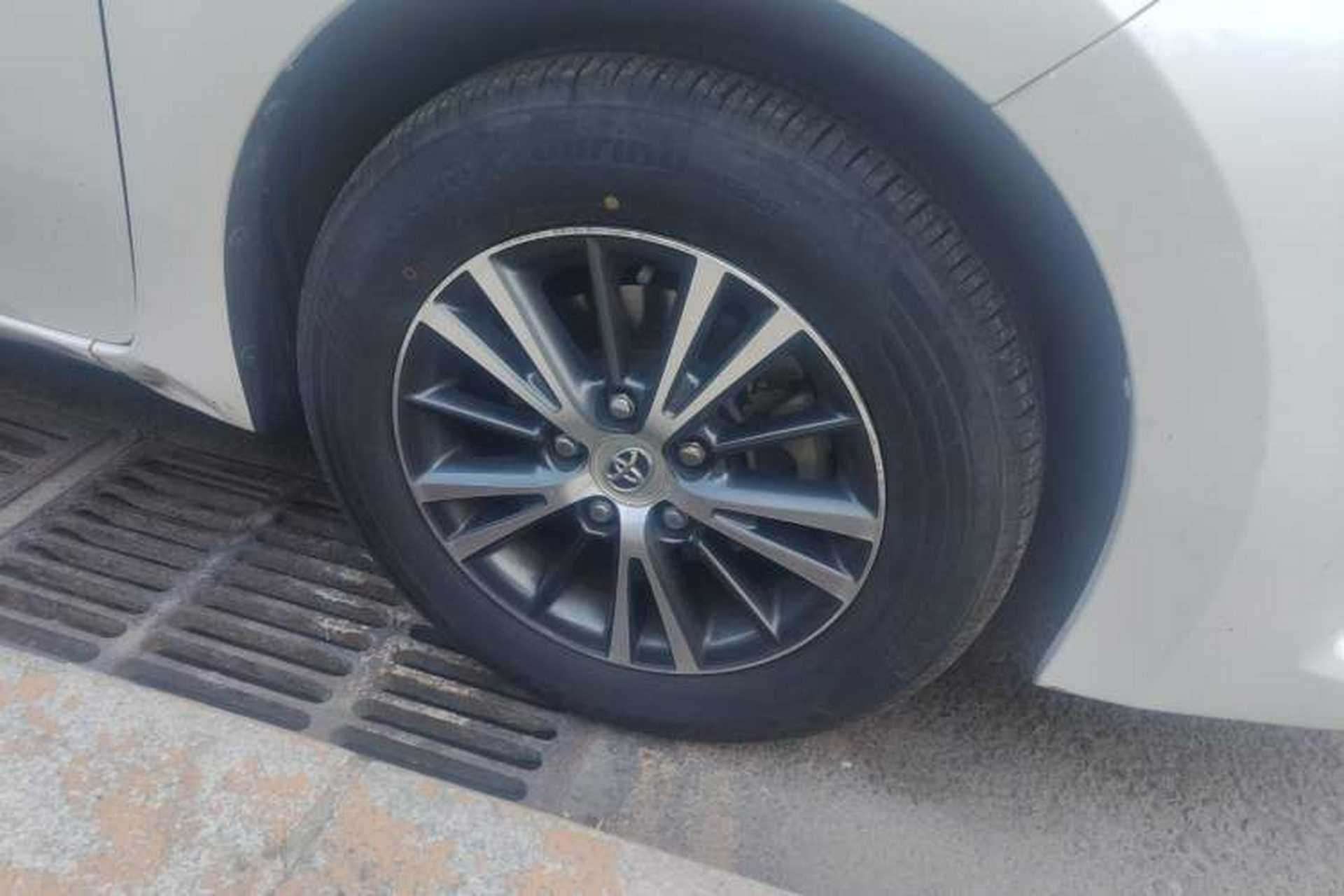 Used Toyota Levin 2014 1.6G CVT Elite Edition Right Front Wheel Hub