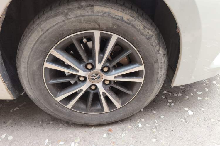 Used Toyota Levin 2014 1.6G CVT Elite Edition Right Front Wheel Hub