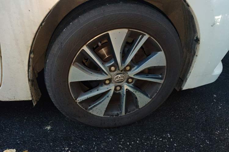 Used Toyota Levin 2014 1.8 GS CVT Elite Edition Right Front Wheel Hub