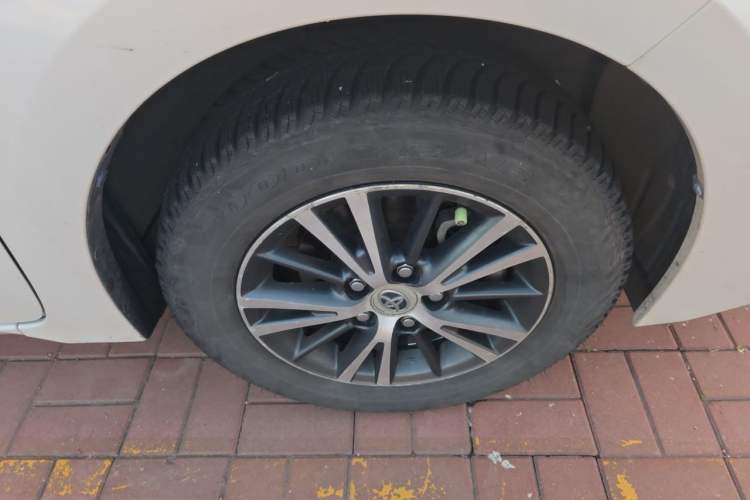 Used Toyota Levin 2014 1.6G CVT Elite Edition Right Front Wheel Hub