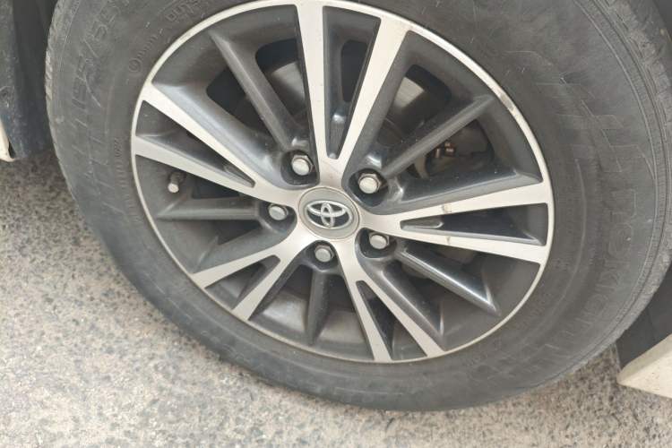 Used Toyota Levin 2014 1.6G CVT Elite Edition Right Front Wheel Hub