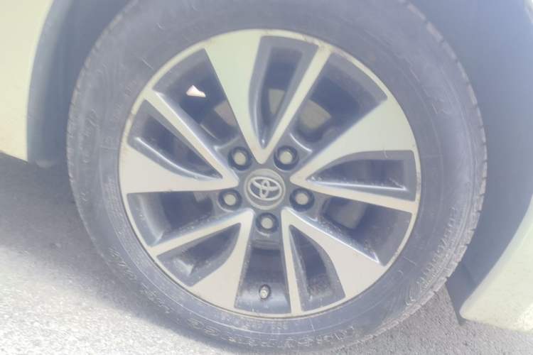 Used Toyota Levin 2014 1.8 GS CVT Elite Edition Right Front Wheel Hub