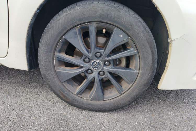 Used Toyota Levin 2014 1.8 GS CVT Elite Edition Right Front Wheel Hub