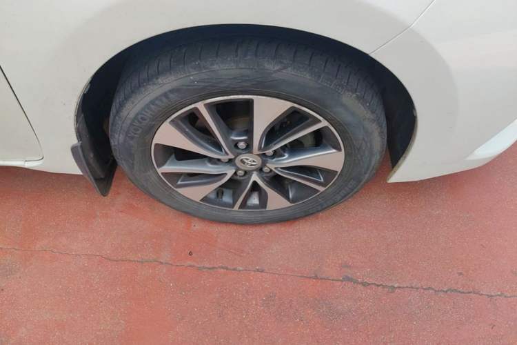Used Toyota Levin 2014 1.8 GS CVT Elite Edition Right Front Wheel Hub