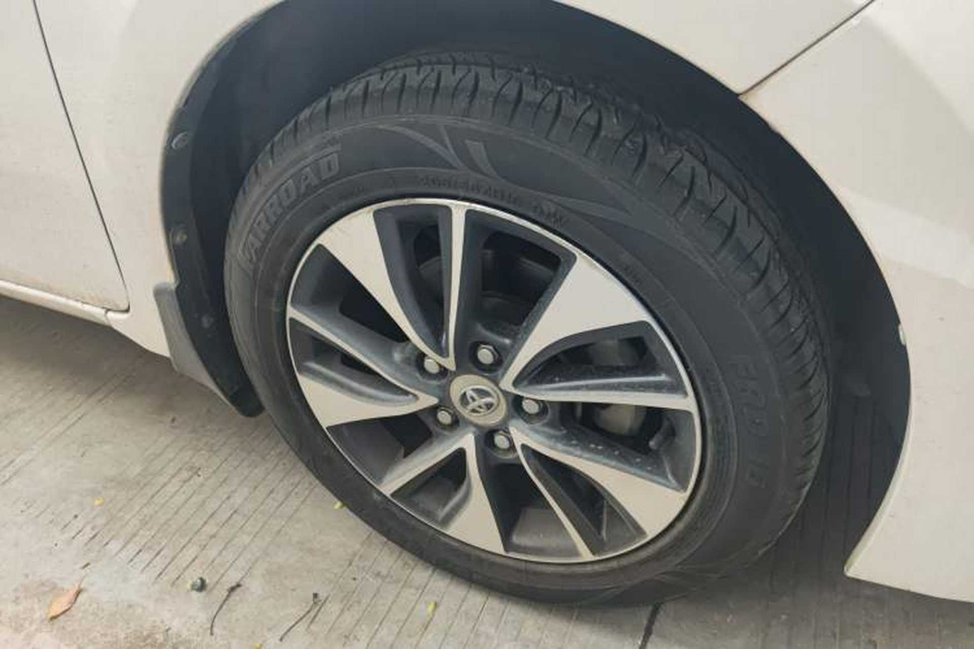 Used Toyota Levin 2014 1.8 GS CVT Elite Edition Right Front Wheel Hub