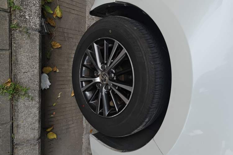 Used Toyota Levin 2014 1.6G CVT Elite Edition Right Front Wheel Hub