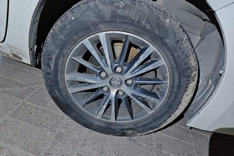 Used Toyota Levin 2014 1.6G Manual Elite Edition Right Front Wheel Hub