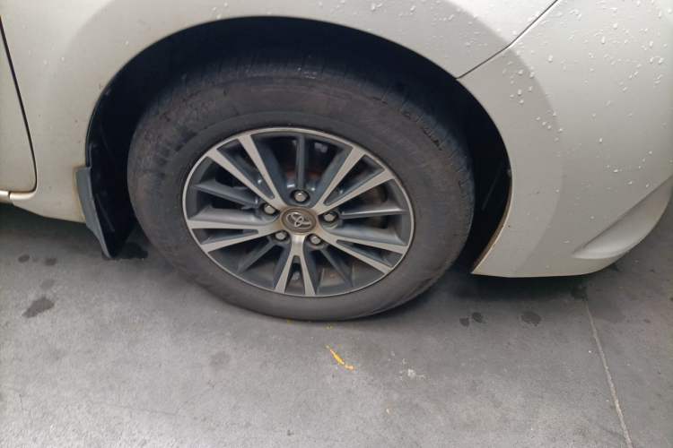 Used Toyota Levin 2014 1.6G CVT Elite Edition Right Front Wheel Hub