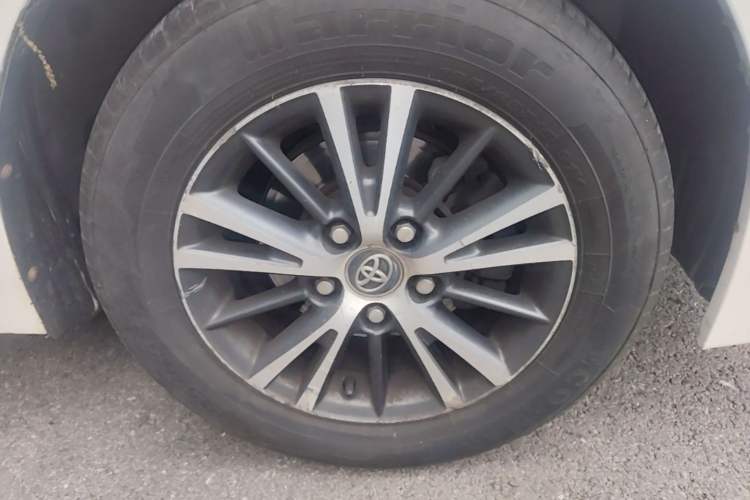 Used Toyota Levin 2014 1.6G CVT Elite Edition Right Front Wheel Hub