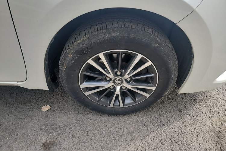 Used Toyota Levin 2014 1.6G CVT Elite Edition Right Front Wheel Hub