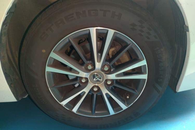 Used Toyota Levin 2014 1.6G CVT Elite Edition Right Front Wheel Hub