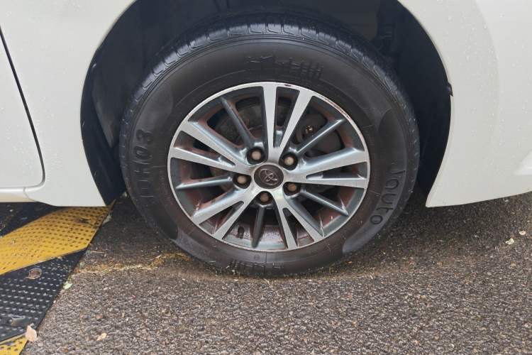 Used Toyota Levin 2014 1.6E Manual New Edition Right Front Wheel Hub