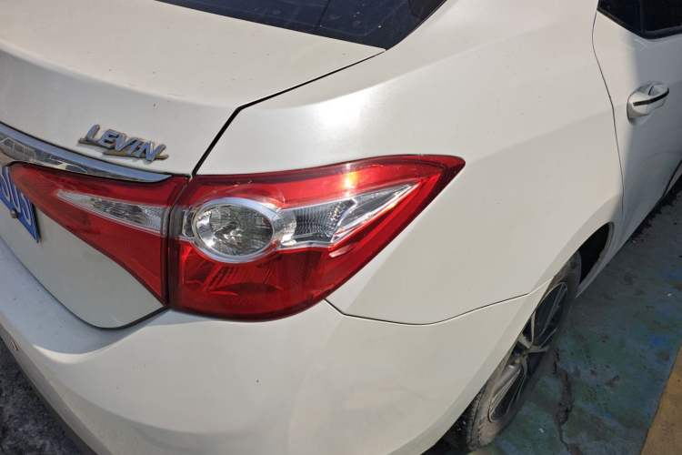 Used Toyota Levin 2014 1.6G CVT Elite Edition Right Rear Taillight