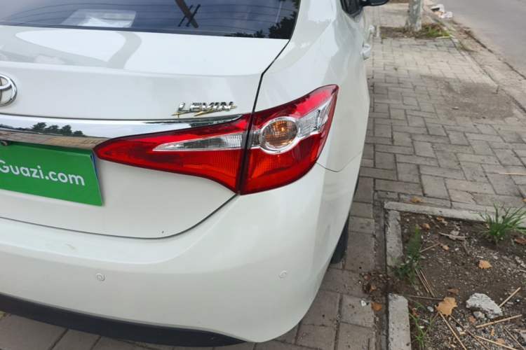 Used Toyota Levin 2014 1.6G CVT Elite Edition Right Rear Taillight