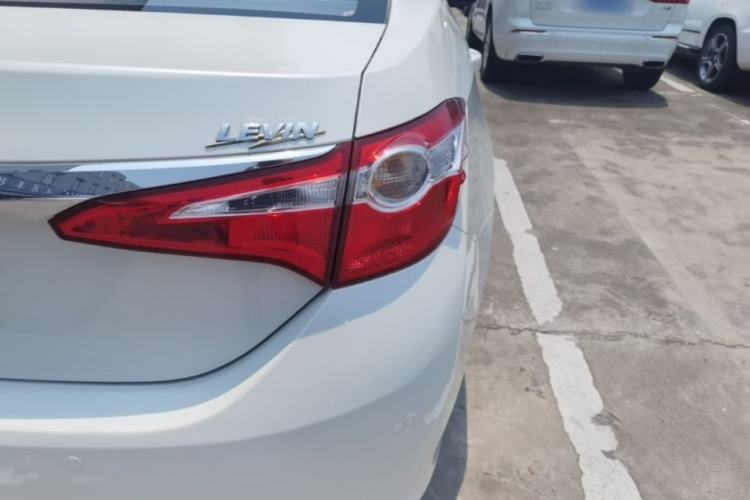 Used Toyota Levin 2014 1.6G CVT Elite Edition Right Rear Taillight
