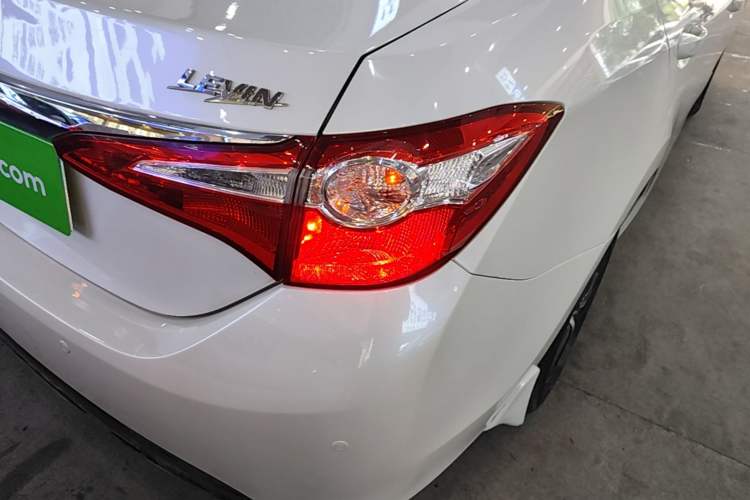 Used Toyota Levin 2014 1.6G-L CVT Leading Edition Right Rear Taillight