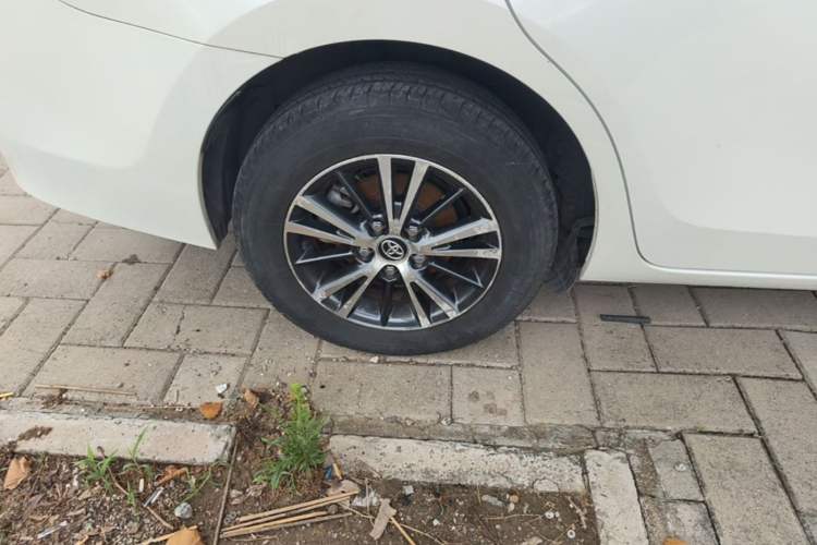 Used Toyota Levin 2014 1.6G CVT Elite Edition Right Rear Wheel Hub