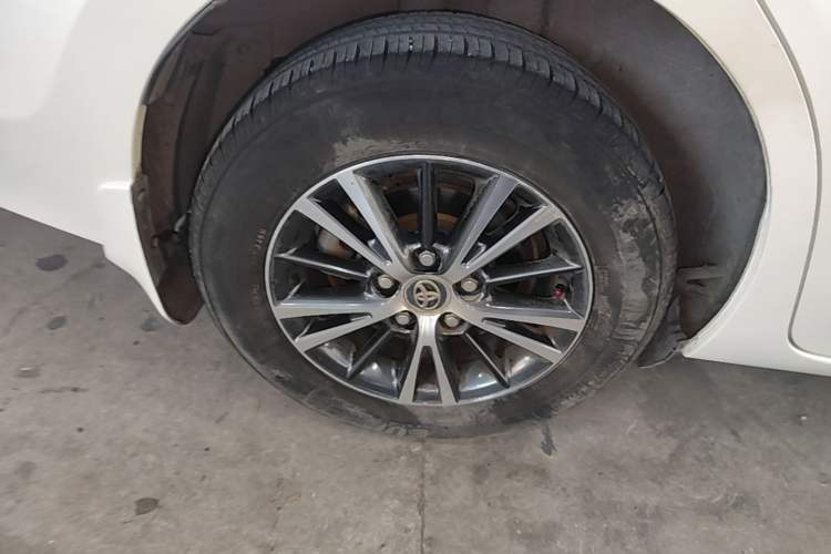Used Toyota Levin 2014 1.6G-L CVT Leading Edition Right Rear Wheel Hub