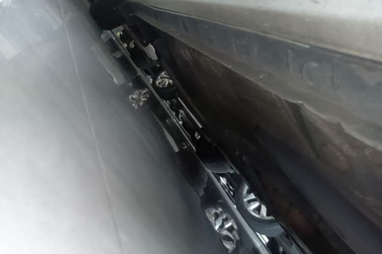 Used Toyota Levin 2014 1.6G CVT Elite Edition Right Side Sill