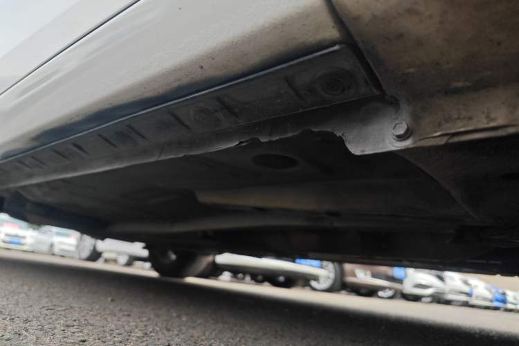 Used Toyota Levin 2014 1.6G Manual Elite Edition Right Side Sill