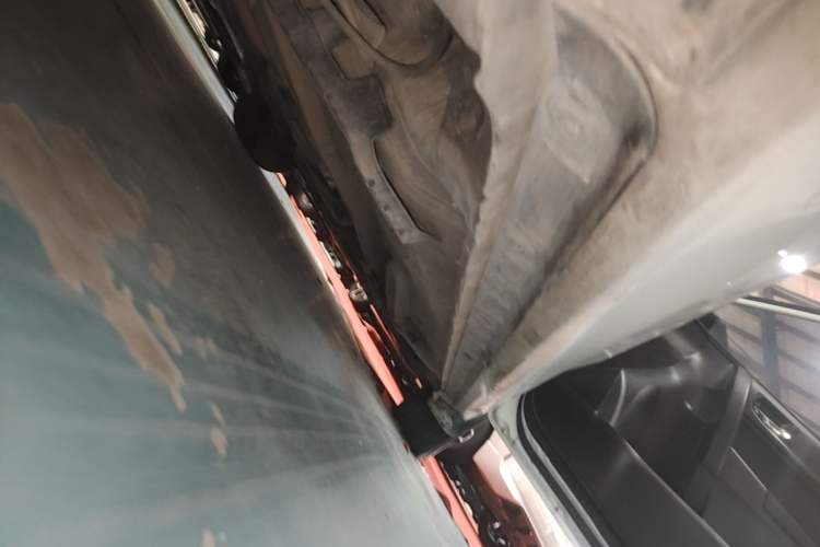 Used Toyota Levin 2014 1.6G CVT Elite Edition Right Side Sill