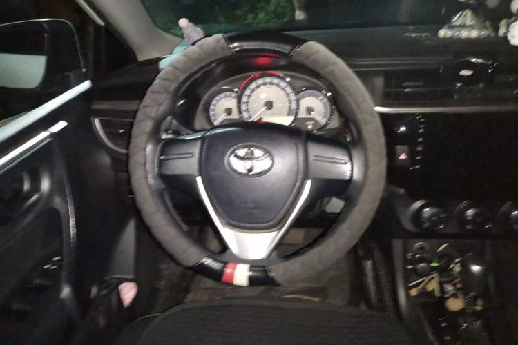 Used Toyota Levin 2014 1.6G CVT Elite Edition Steering Wheel