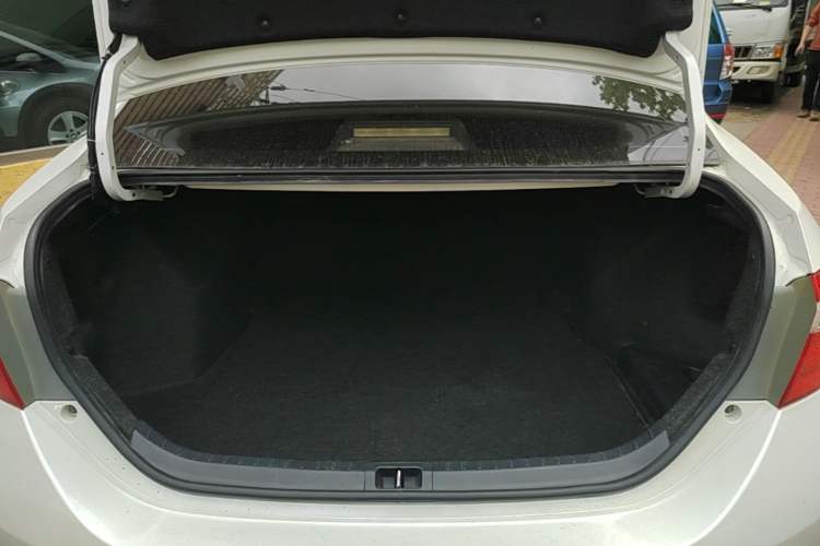 Used Toyota Levin 2014 1.6G CVT Elite Edition Trunk