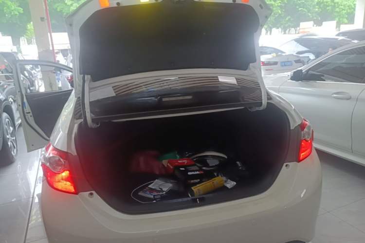 Used Toyota Levin 2014 1.6G CVT Elite Edition Trunk