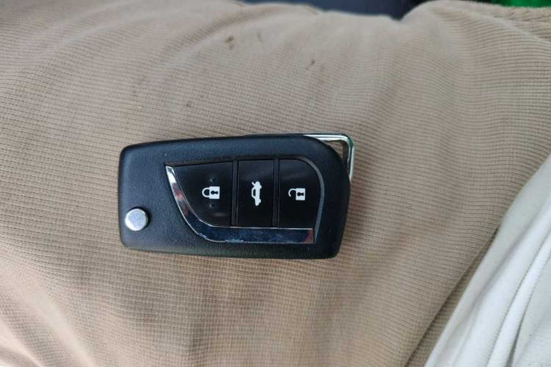 Used Toyota Levin 2014 1.6G CVT Elite Edition Vehicle Key